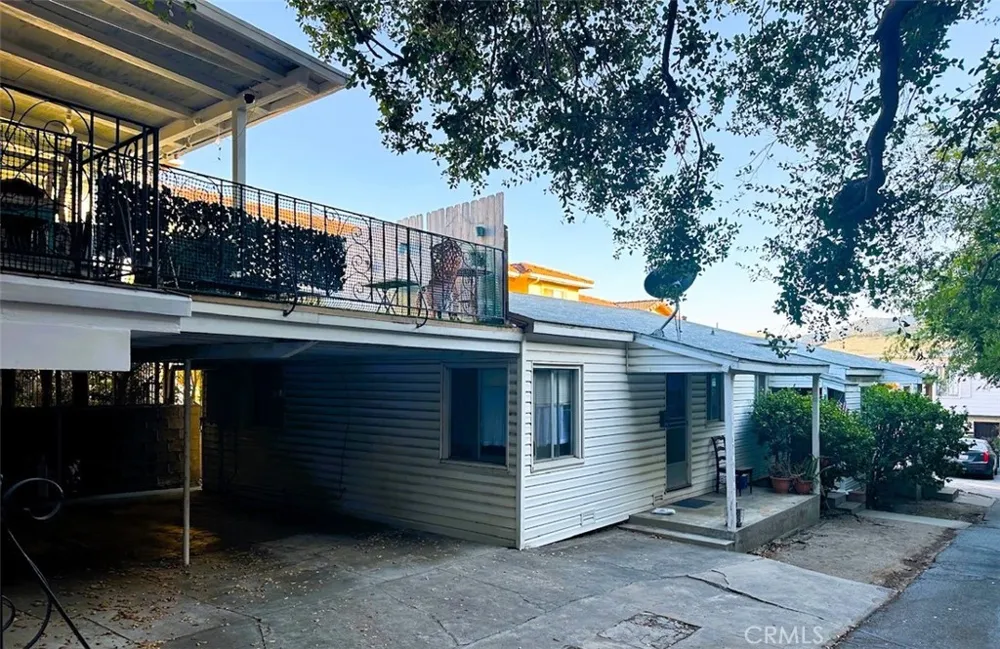 2520 Montrose Avenue Montrose, CA 91020
