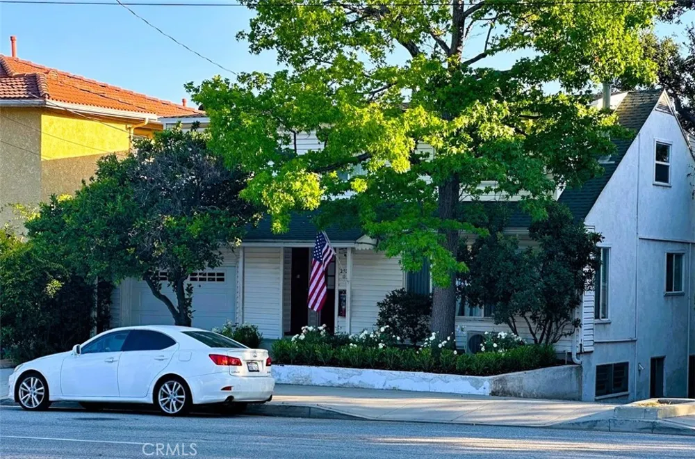 2520 Montrose Avenue Montrose, CA 91020