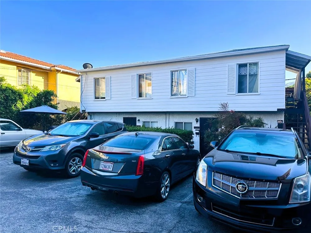 2520 Montrose Avenue Montrose, CA 91020