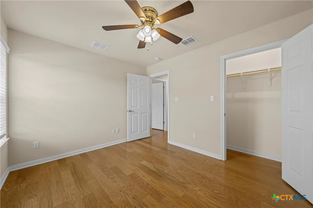 637 Hoffmeyer Lane Robinson, TX 76706