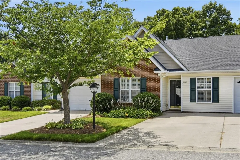 2140 Weststone Road #140 Clemmons, NC 27012