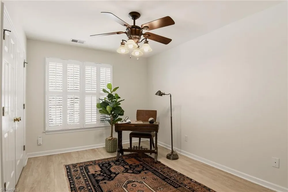 2140 Weststone Road #140 Clemmons, NC 27012
