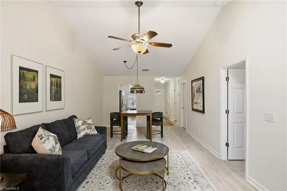 2140 Weststone Road #140 Clemmons, NC 27012