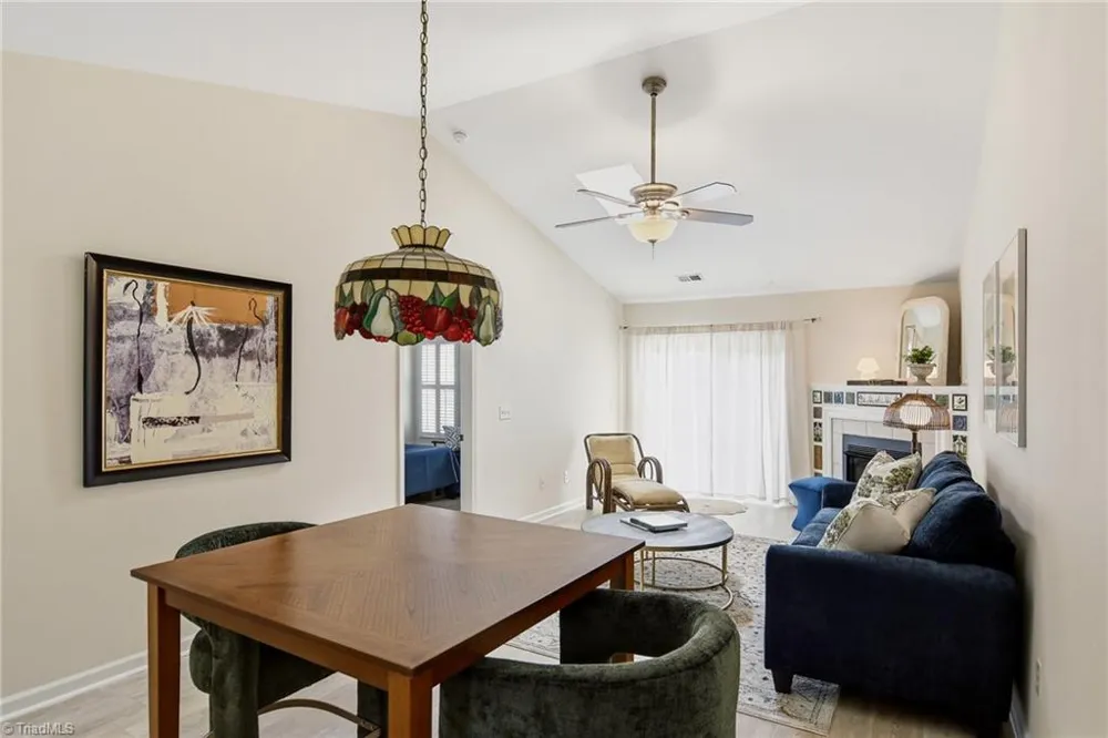 2140 Weststone Road #140 Clemmons, NC 27012