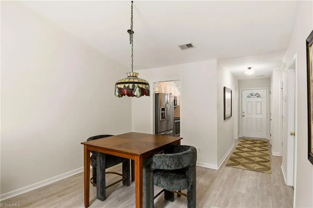 2140 Weststone Road #140 Clemmons, NC 27012