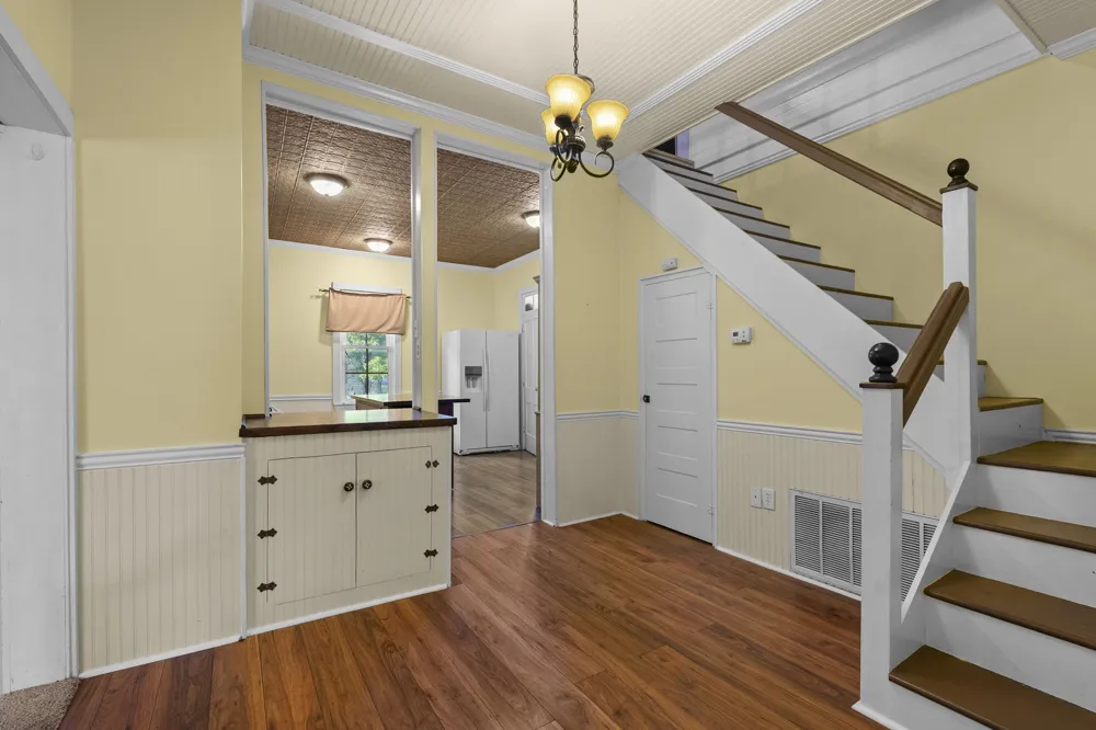 501 W Creek Street Fredericksburg, TX 78624