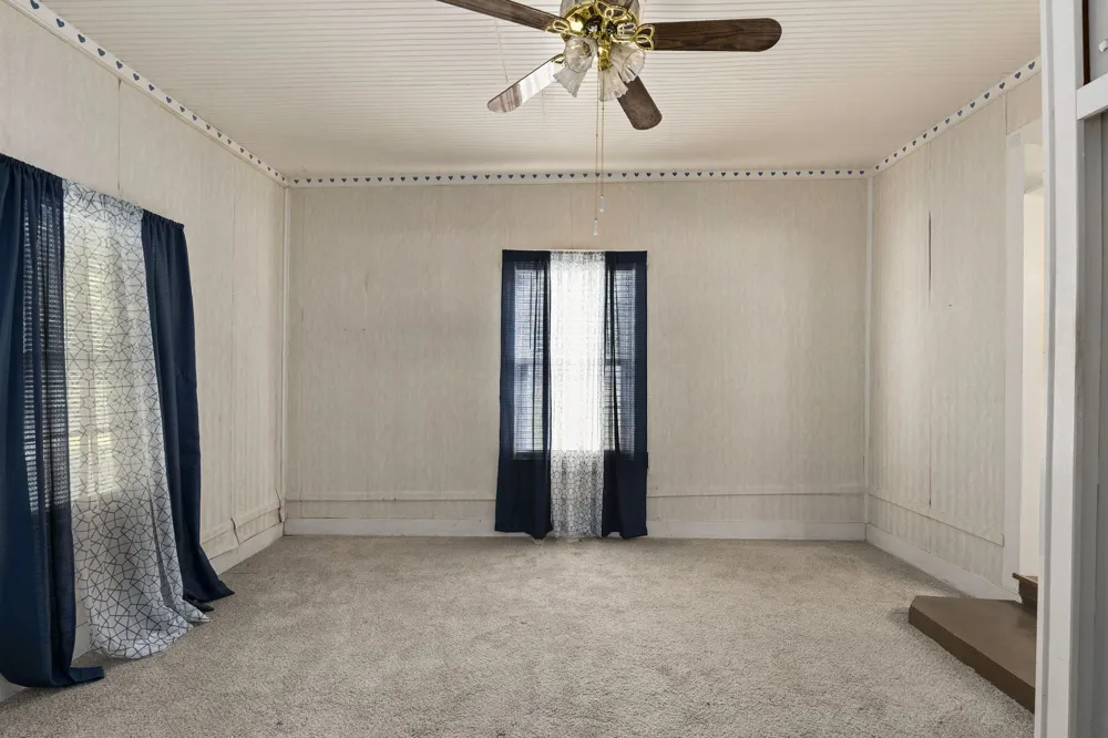 501 W Creek Street Fredericksburg, TX 78624