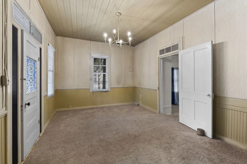 501 W Creek Street Fredericksburg, TX 78624