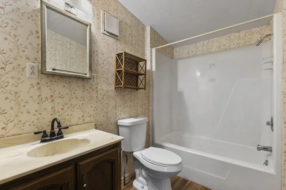 501 W Creek Street Fredericksburg, TX 78624