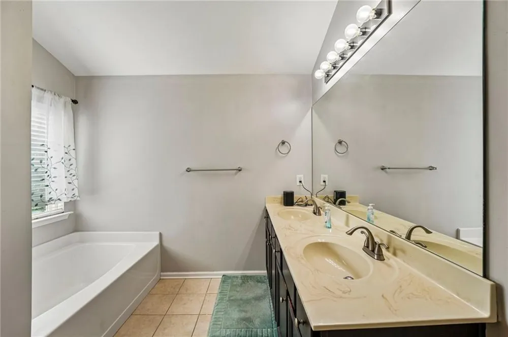 6216 Oakdale Ridge Court SE Mableton, GA 30126