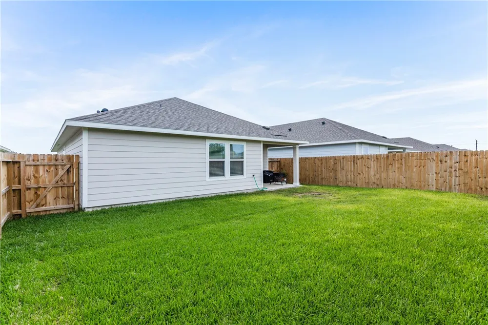 1905 Osbert Nelly Drive Corpus Christi, TX 78417