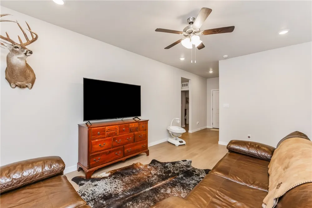 1905 Osbert Nelly Drive Corpus Christi, TX 78417
