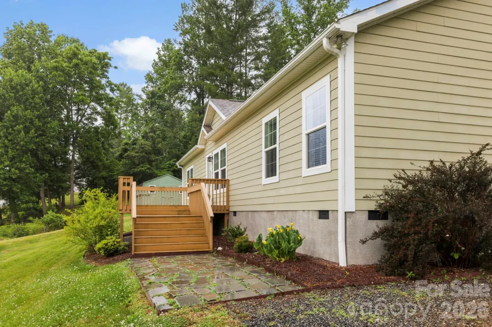135 Herron Cove Road Weaverville, NC 28787