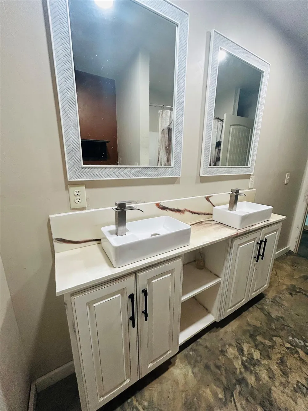 10309 Cr 1 Hallettsville, TX 77964