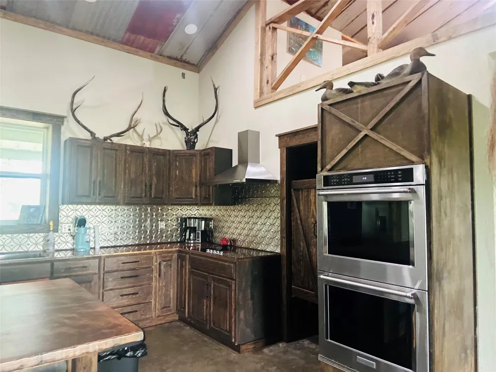 10309 Cr 1 Hallettsville, TX 77964