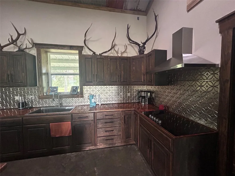 10309 Cr 1 Hallettsville, TX 77964
