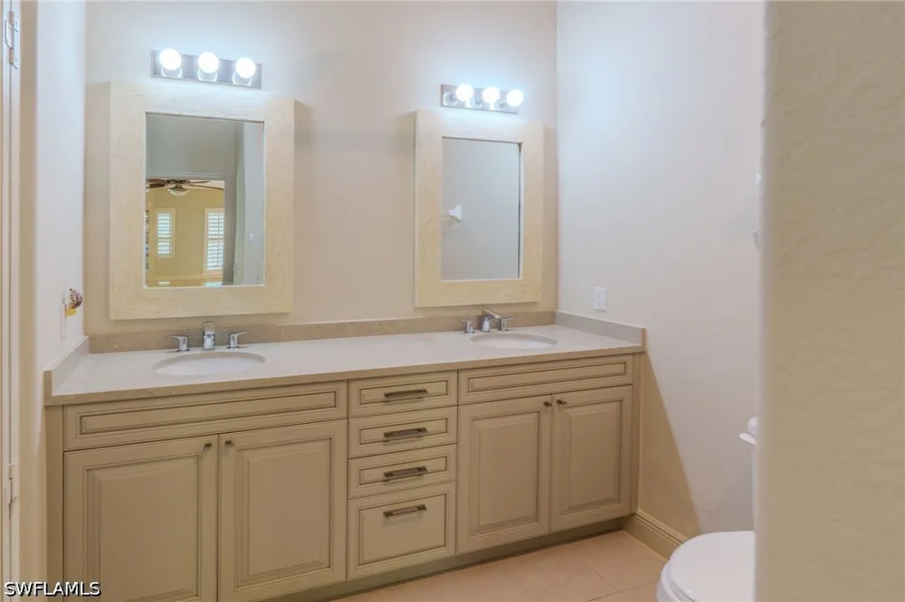 AVION WOODS COURT #104 Naples, FL 34104