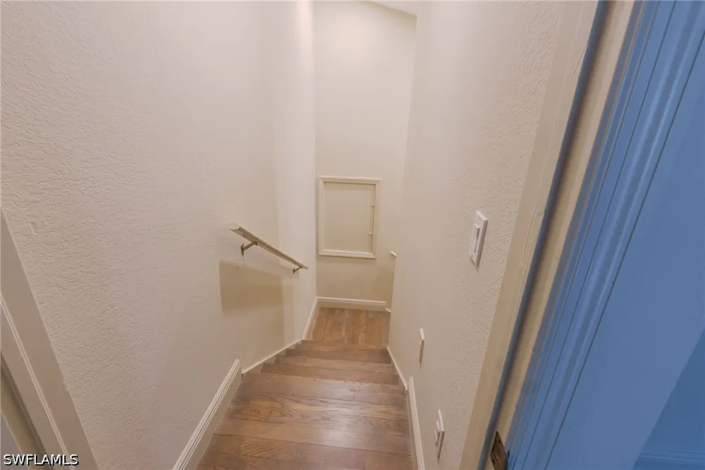 AVION WOODS COURT #104 Naples, FL 34104