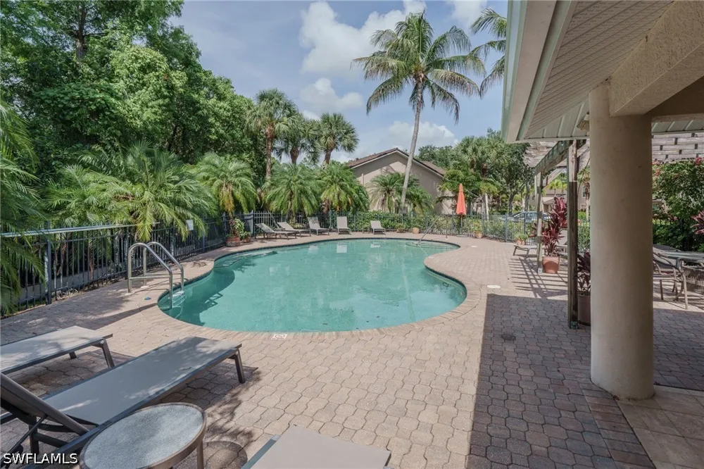 AVION WOODS COURT #104 Naples, FL 34104