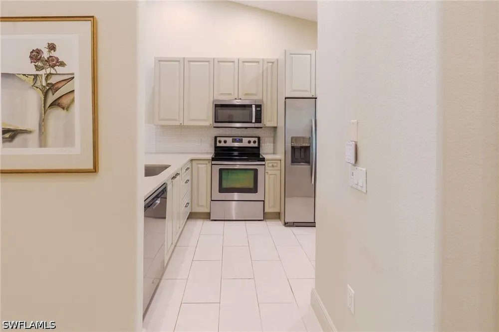 AVION WOODS COURT #104 Naples, FL 34104