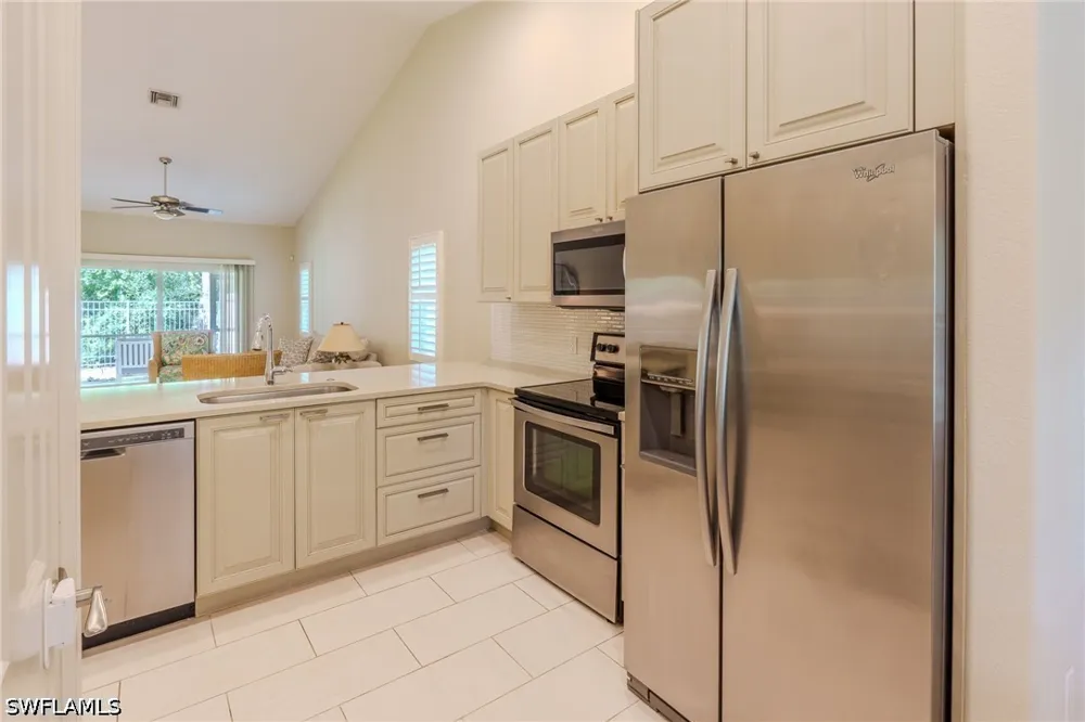 AVION WOODS COURT #104 Naples, FL 34104