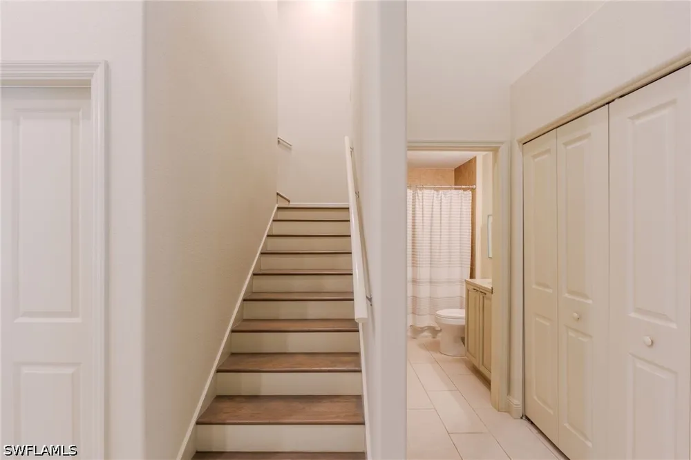 AVION WOODS COURT #104 Naples, FL 34104
