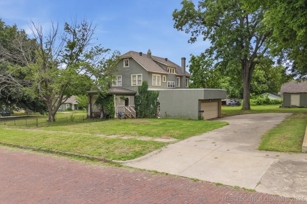 202 S Maple Street Bristow, OK 74010
