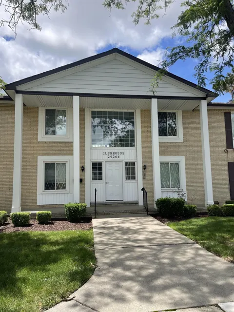 29264 Gloede  # 3 Street
