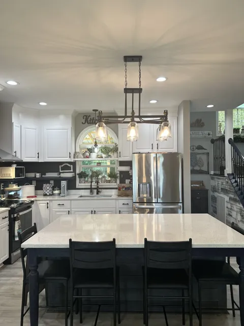 4049 Hampshire Pike