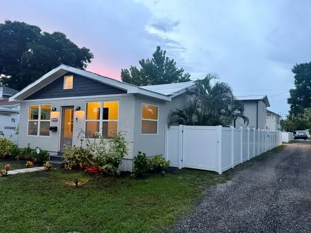 2623 14TH AVENUE St Petersburg, FL 33713