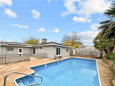 15 Regent Loop