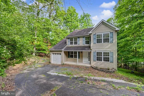 112 CEDAR LANE