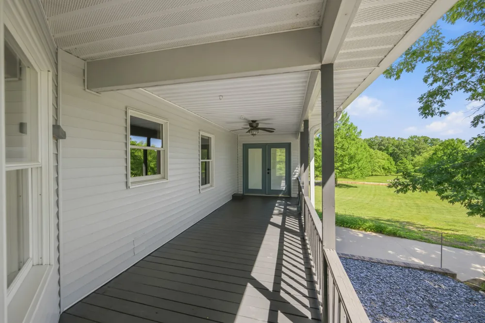 55 Bell Ln Paris, TN 38242