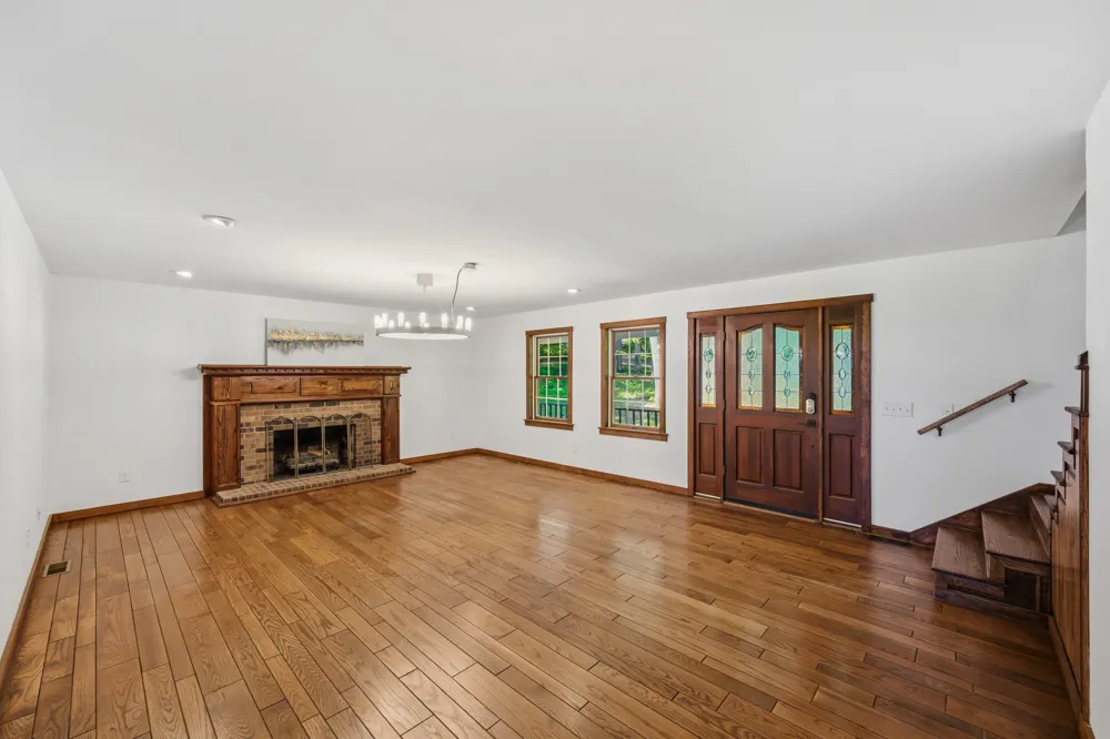 55 Bell Ln Paris, TN 38242