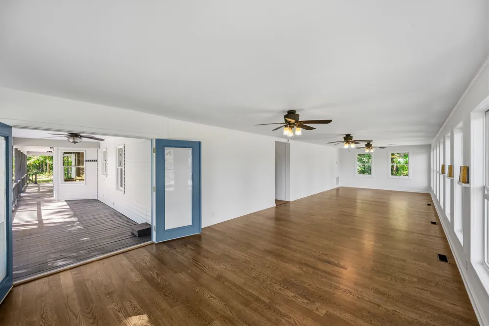 55 Bell Ln Paris, TN 38242