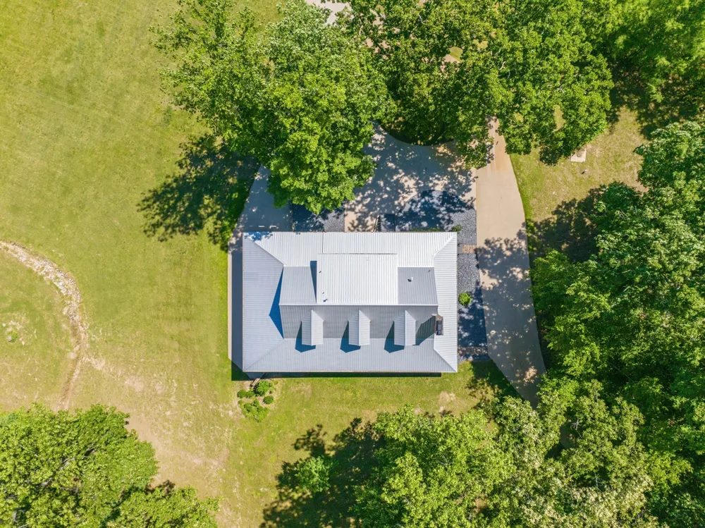55 Bell Ln Paris, TN 38242