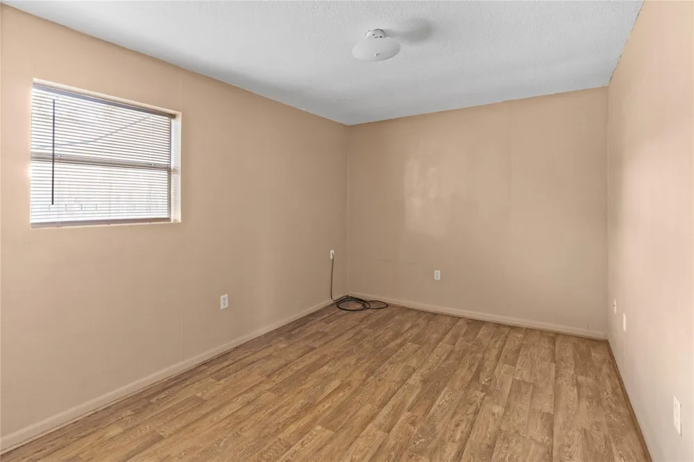 2200 Peach Avenue #4 Bay City, TX 77414
