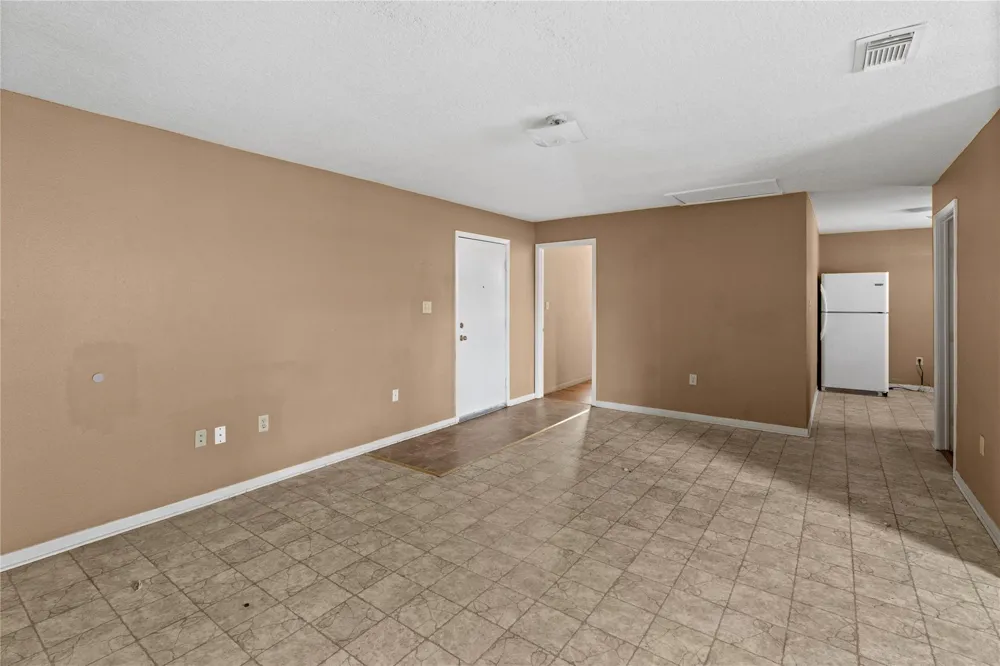 2200 Peach Avenue #4 Bay City, TX 77414