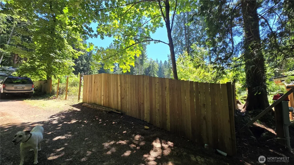 9287 NE Spruce Avenue Indianola, WA 98342