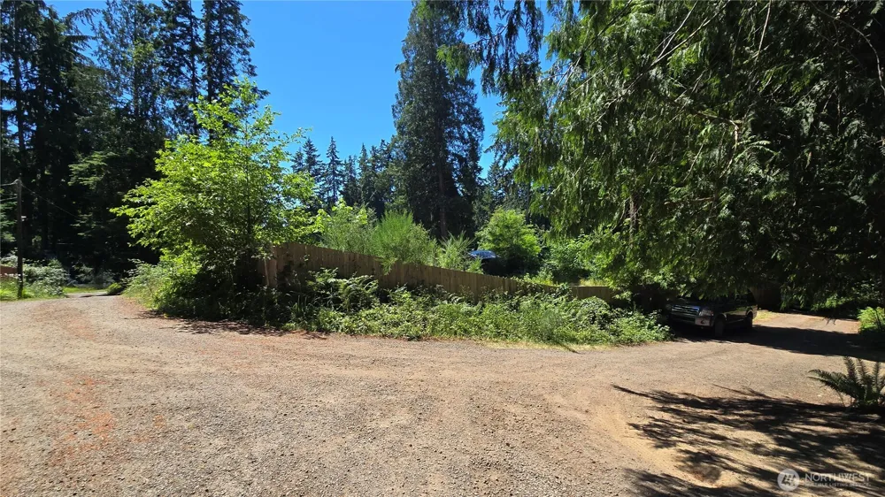 9287 NE Spruce Avenue Indianola, WA 98342