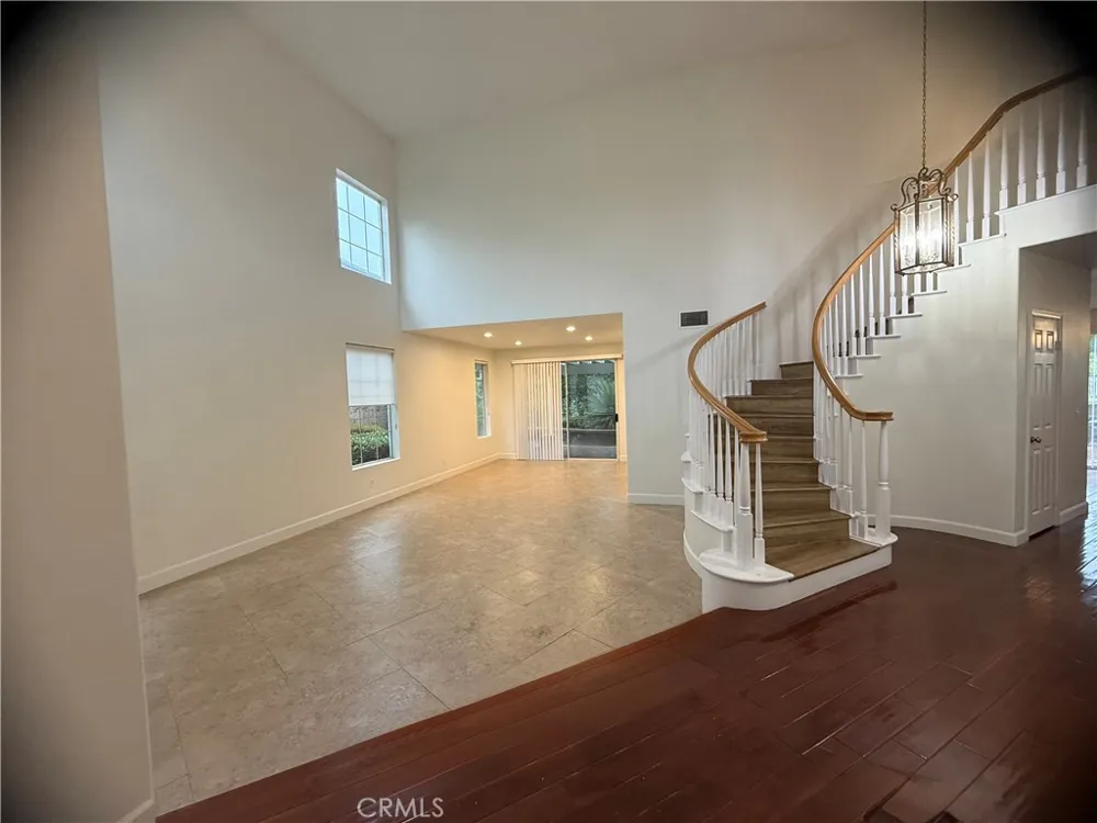 5830 E Lavender Court Orange, CA 92867