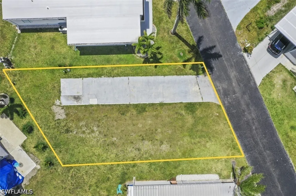 Mattie Avenue Fort Myers, FL 33908