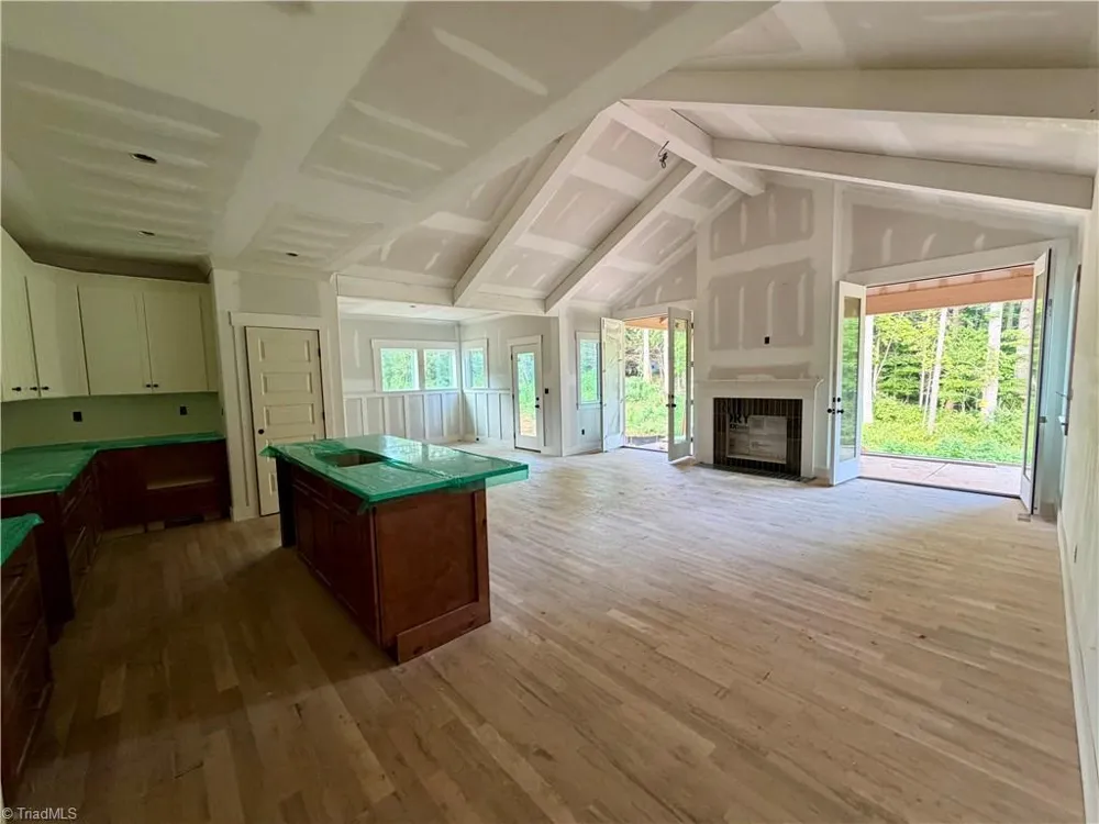 4150 Clinard Road Clemmons, NC 27012