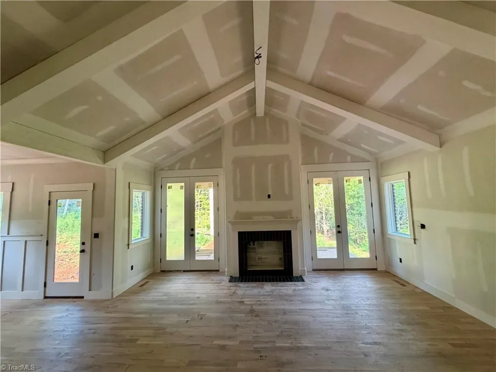 4150 Clinard Road Clemmons, NC 27012