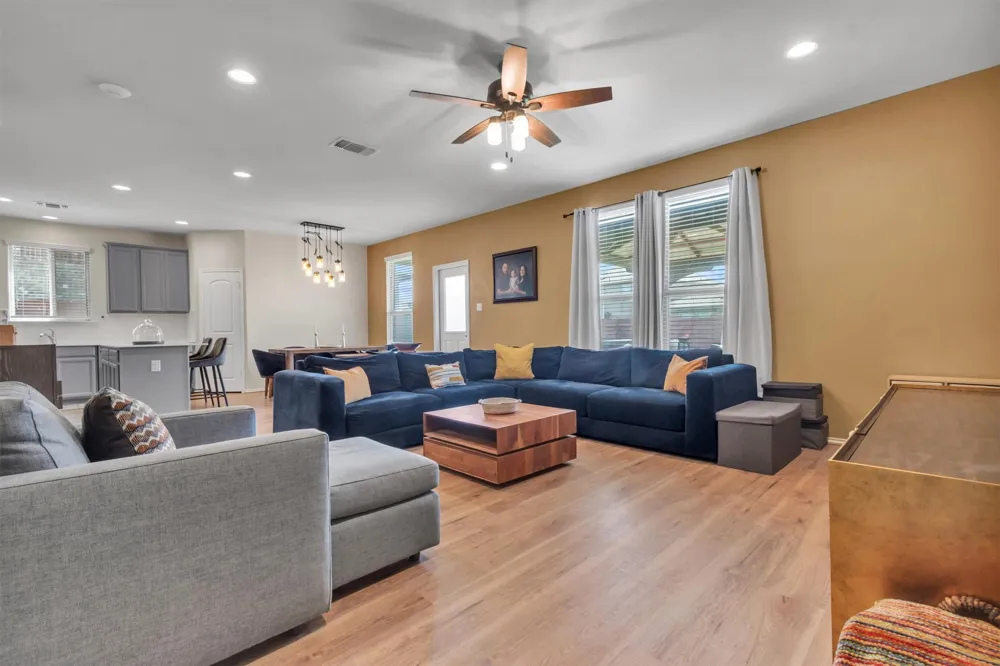 11701 Jackson Falls Way Manor, TX 78653
