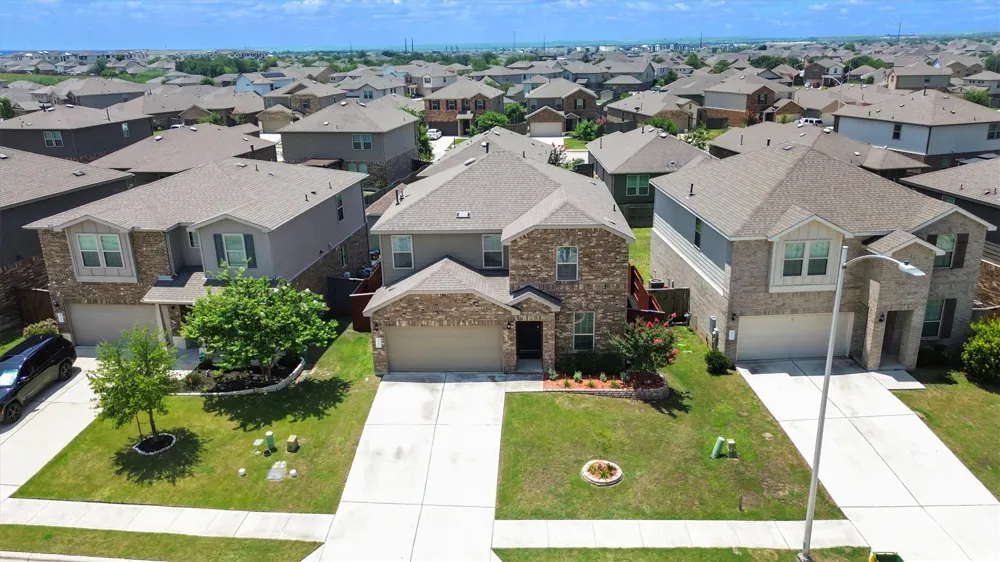 11701 Jackson Falls Way Manor, TX 78653