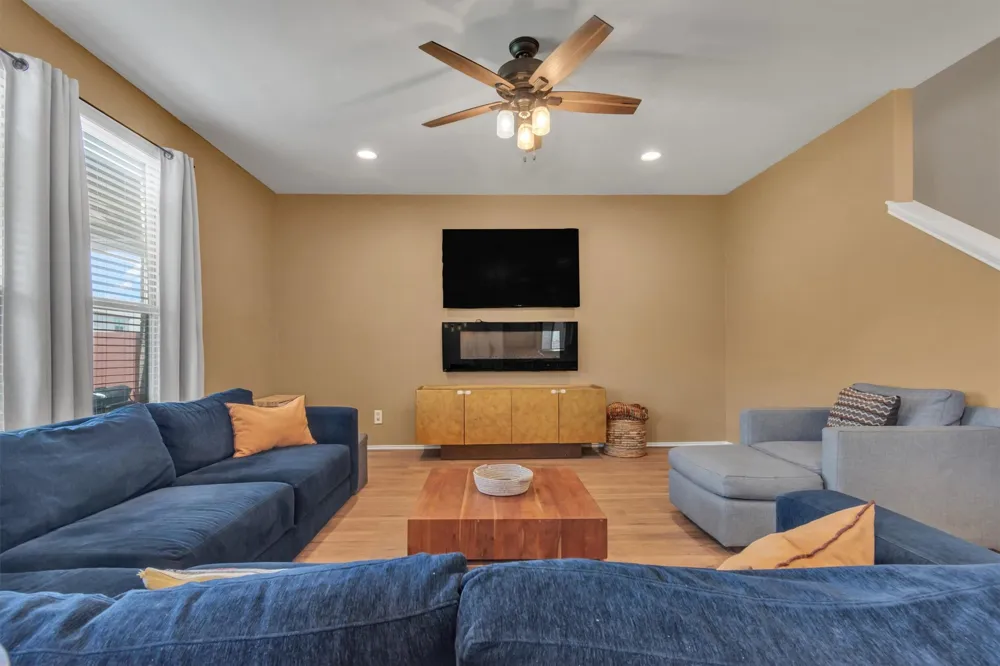 11701 Jackson Falls Way Manor, TX 78653