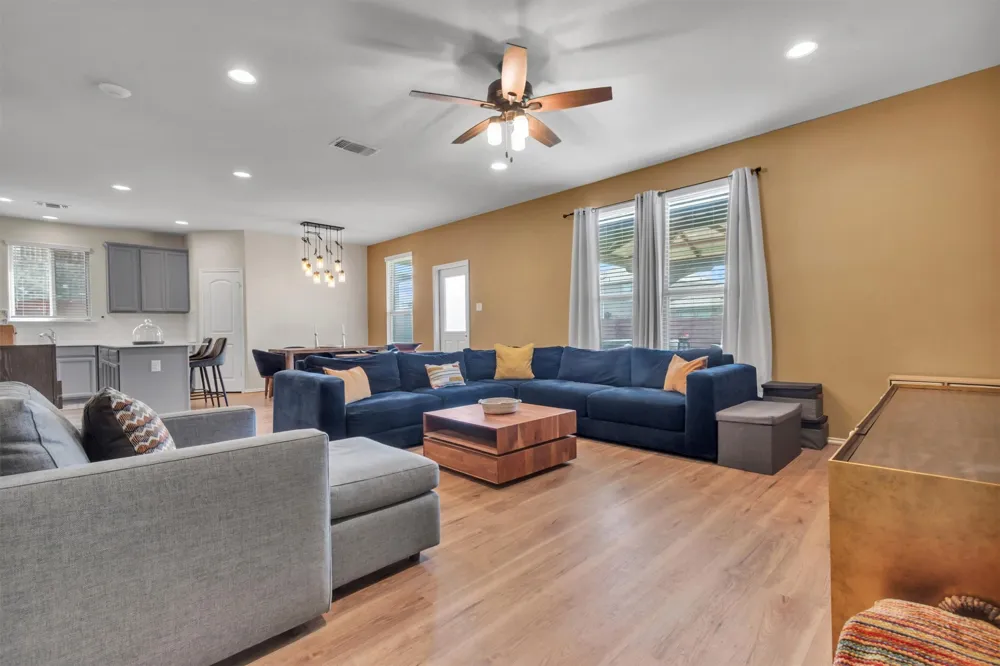 11701 Jackson Falls Way Manor, TX 78653