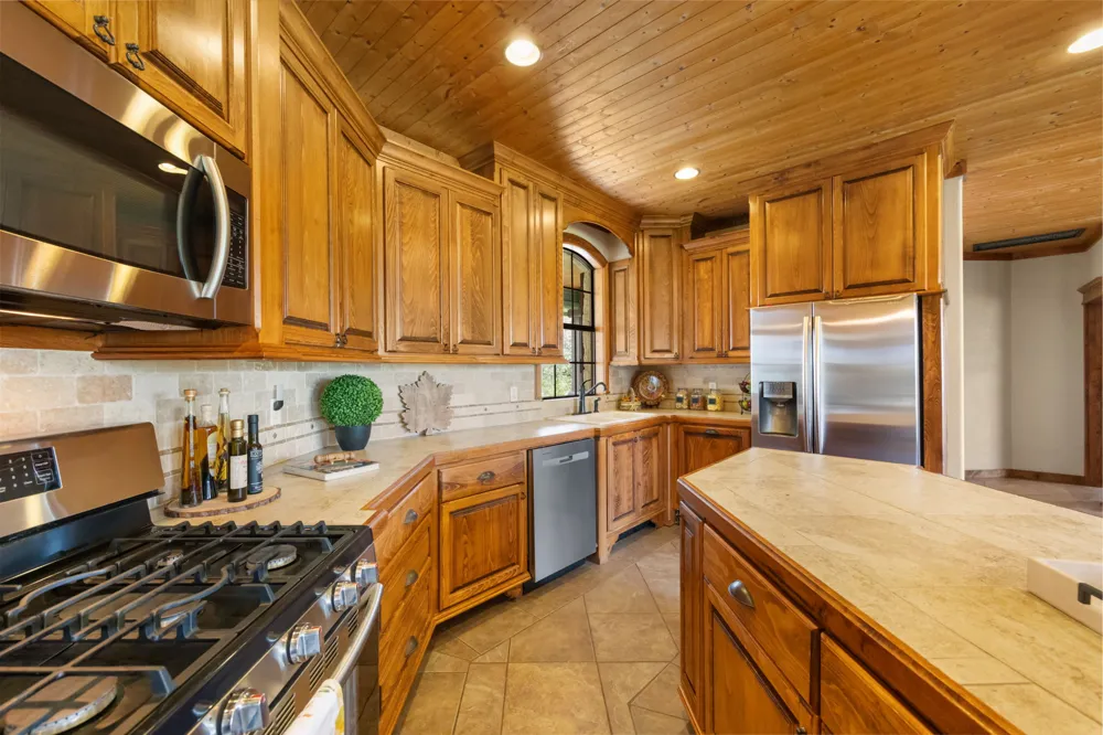 544 River View Drive Johnson City, TX 78636