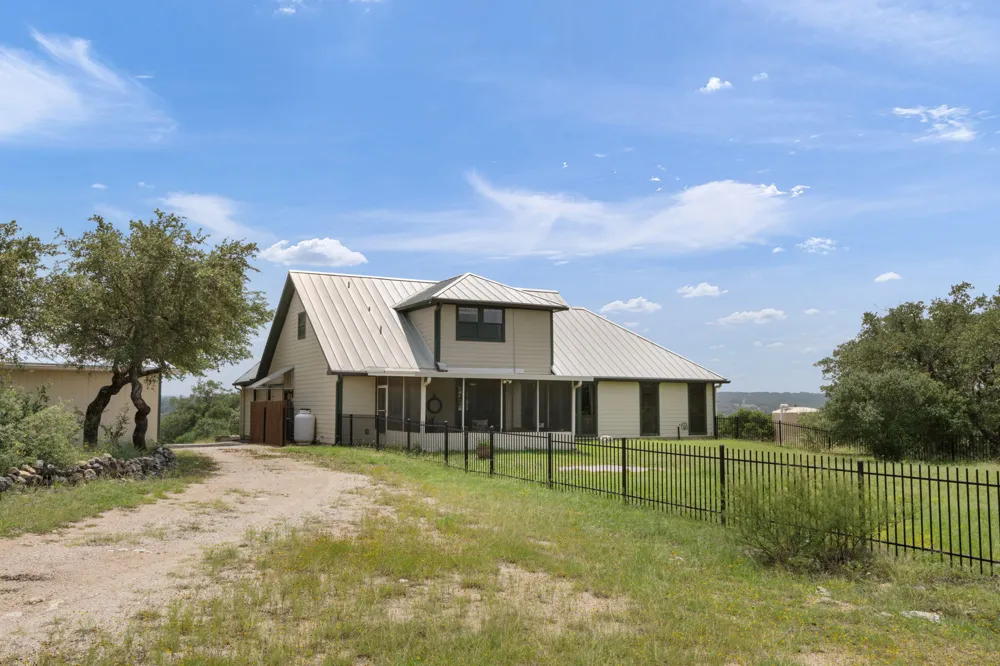 544 River View Drive Johnson City, TX 78636